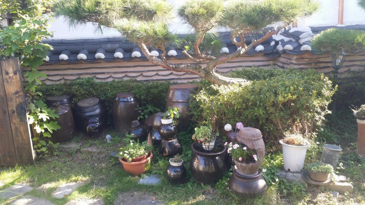 Yeonwoodang Guesthouse Čondžu Exteriér fotografie